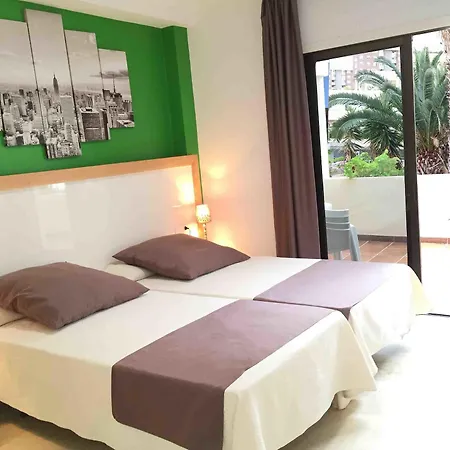 アパートホテル Bahia Playa 3*