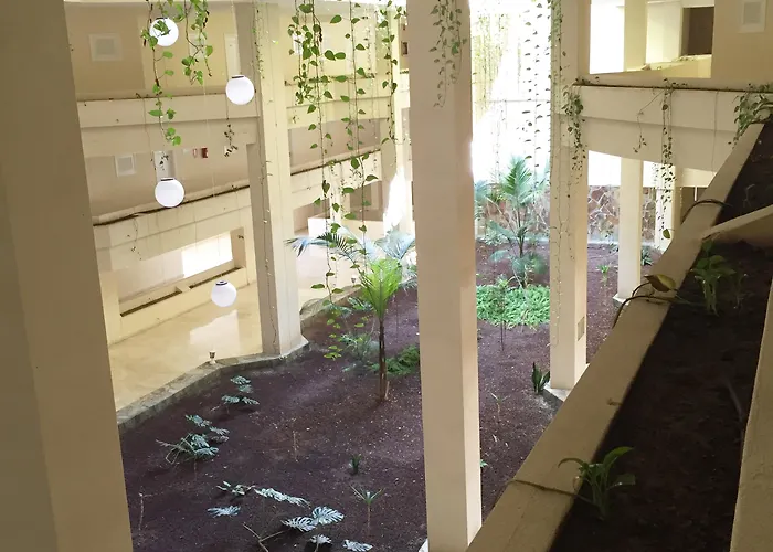 Bahia Playa 아파트호텔