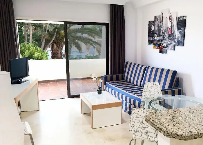 Aparthotel Bahia Playa 3*